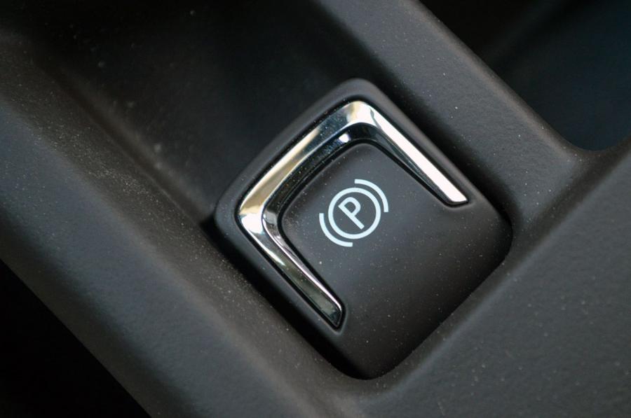  Buick Verano Turbo 2013 года  (фото 11 из 128)